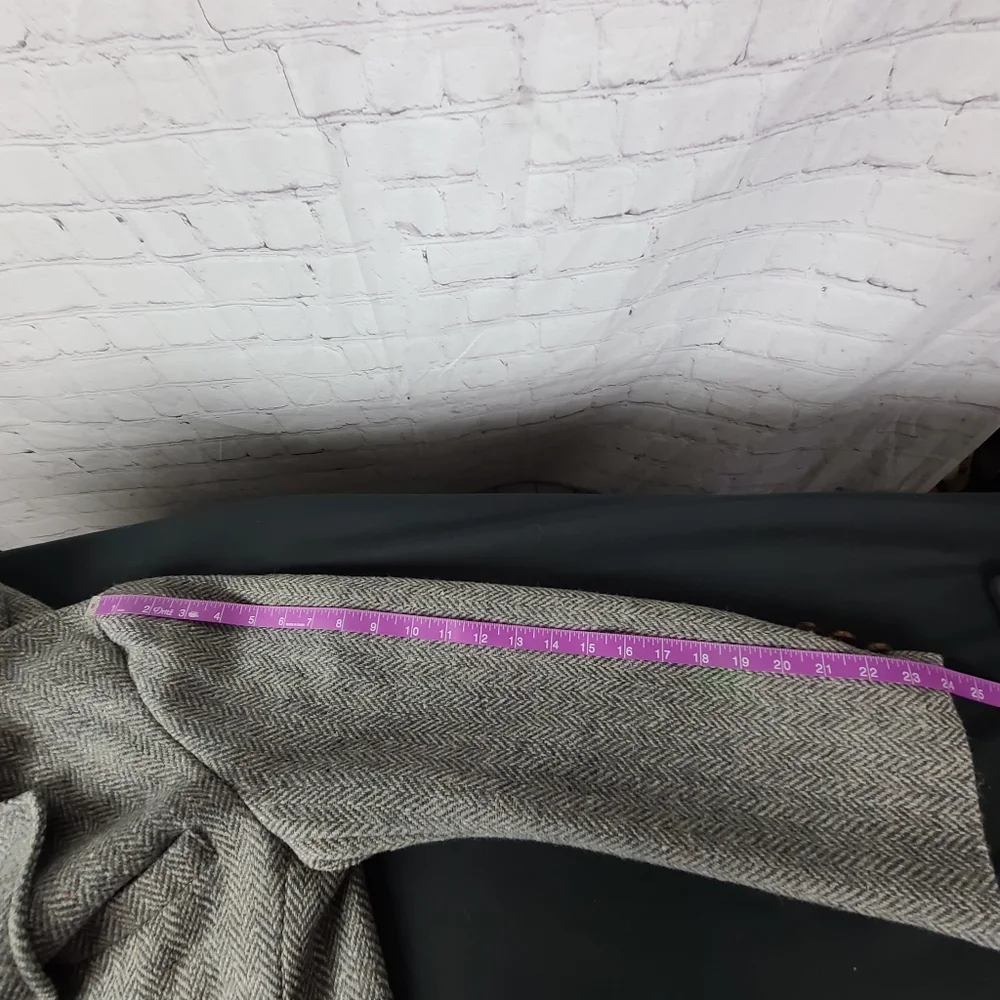 Levi's Tailored Classic's Blazer/ Coat Grays and Brown's. 44R - Picture 11 of 15